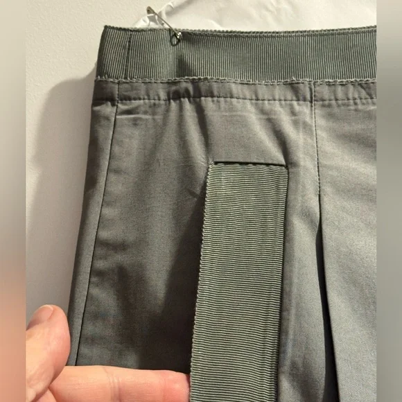 LIKE NEW! J. Crew Gray Classic Knee Length Cotton Skirt Pockets Sz 10 - Picture 2 of 2